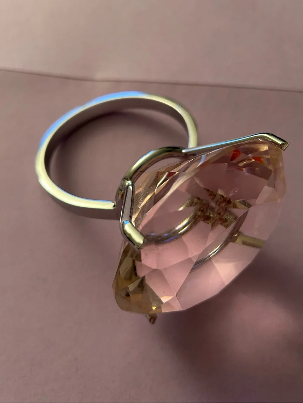 Decorative, Novelty Crystal Cocktail Ring